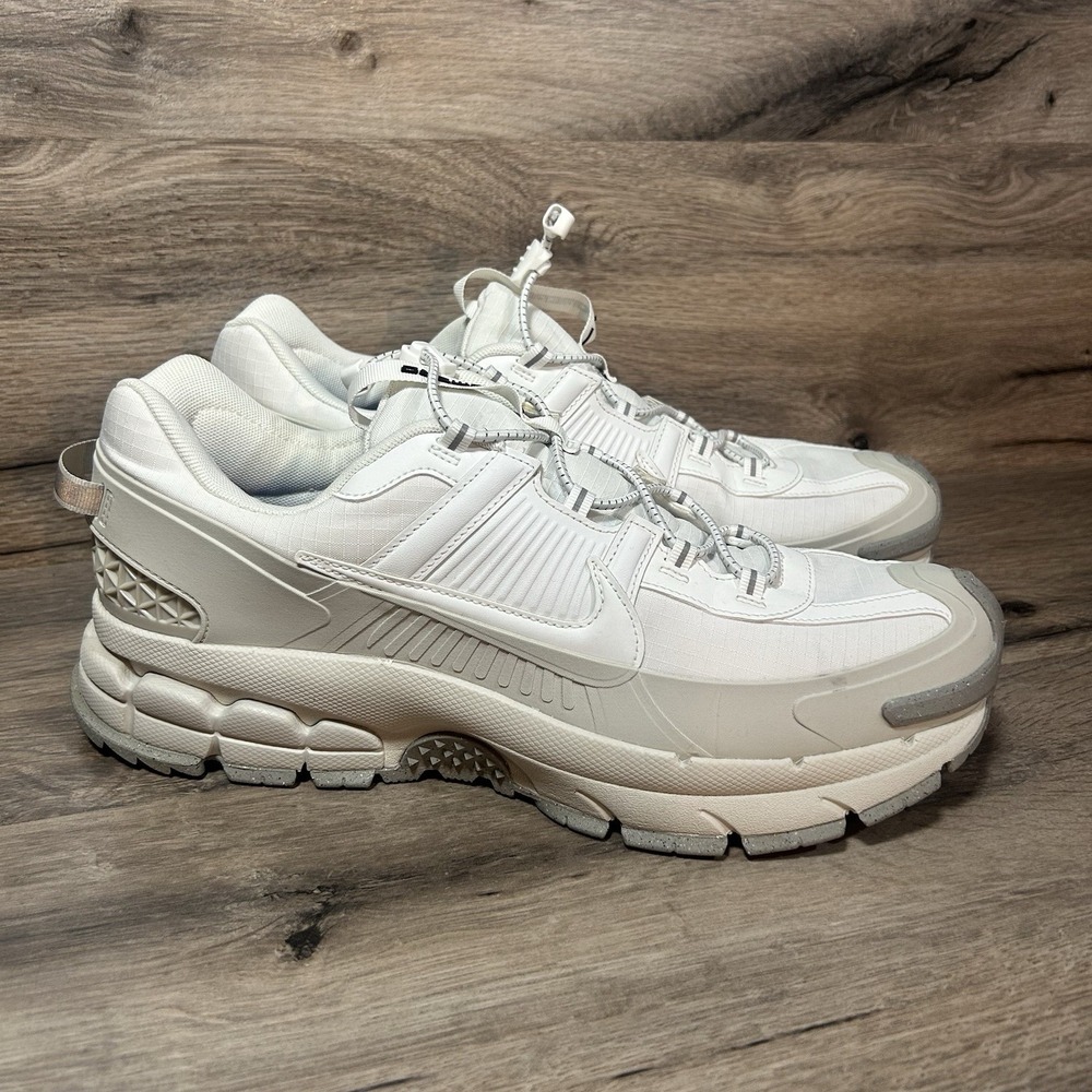 Nike Zoom Vomero 5 Roam Summit White Light Bone Mens 13 HV5951-100 Running Shoes